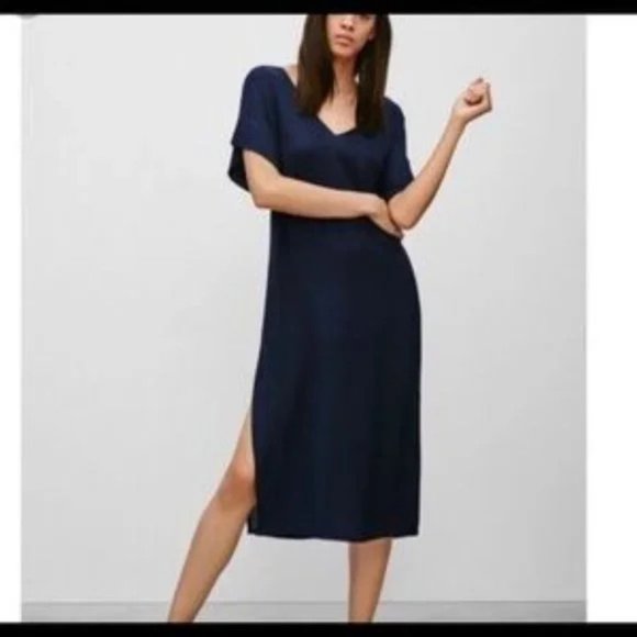 Aritzia Babaton V Neck Short Sleeves Navy Maxi Split Dress - Picture 4 of 12